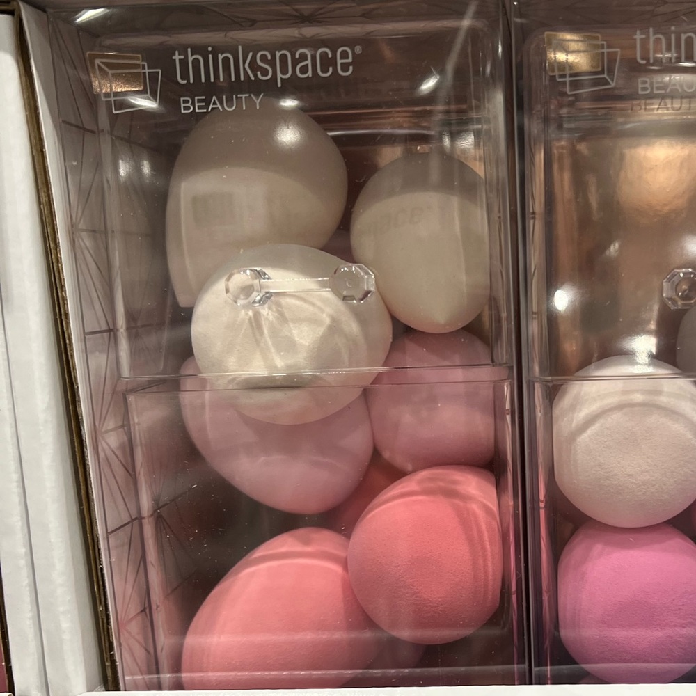 12 piece beauty blender box